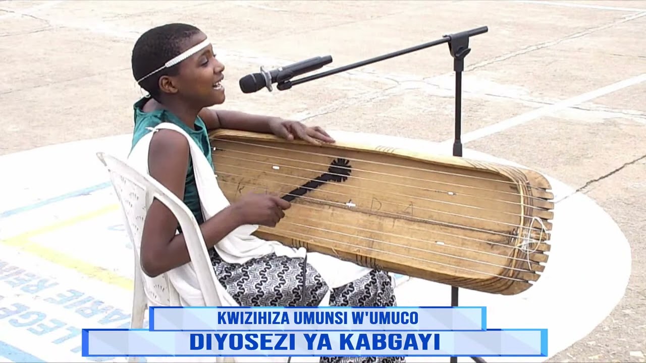 UMURYA W'INANGA GAKONDO WACURANZWE N'UMWANA WIGA MURI COLLEGE MARIE REINE/KABGAYI