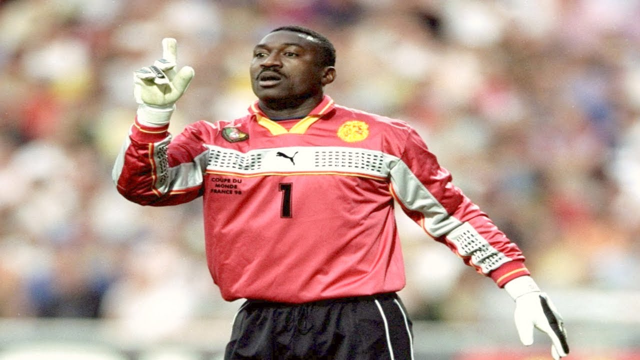 Jacques Songo'o saves