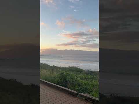 My fav time to be outside in Maui! πΊ #16kids #mauihouse #maui #sunset