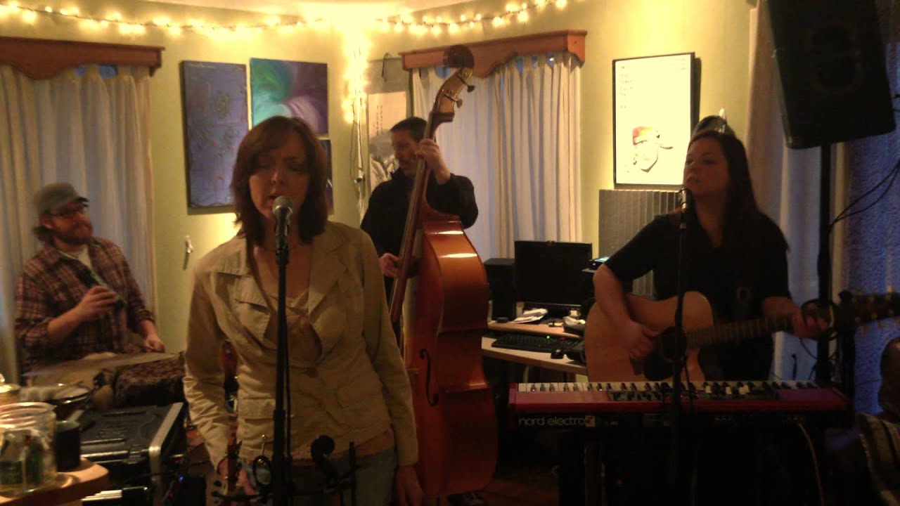 Eyes Like Birds - Hands Up | Couch by Couchwest 2015