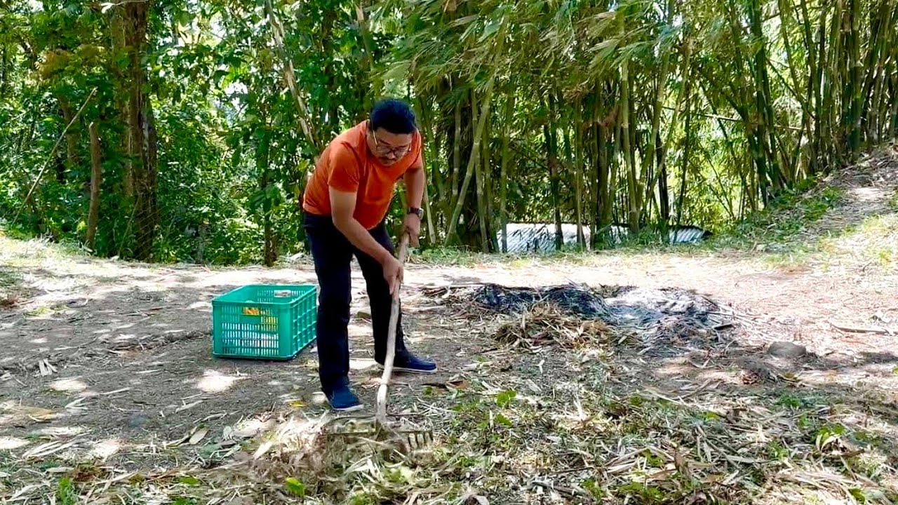 ⁣Farm Update: may bakod na at malinis na sa harap ng farm!