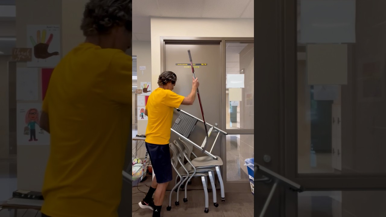 Este Profesor Olvidó Una Parte Crucial de la Seguridad en Las Escuelas