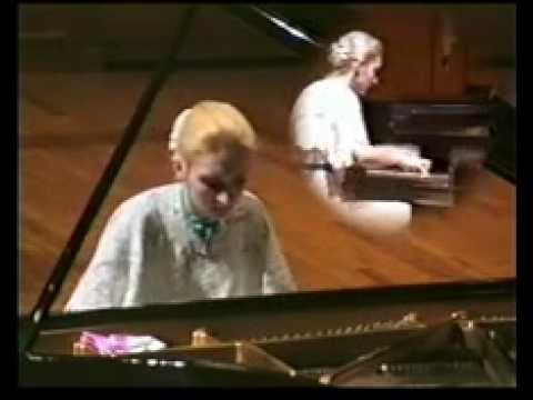 Violetta Egorova plays Liszt - Paganini Etude, No. 6