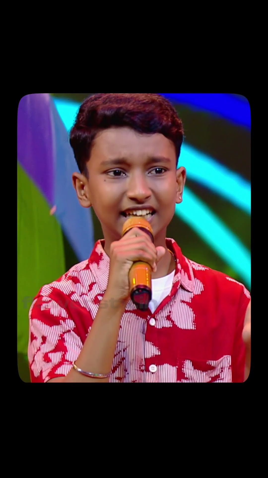 വിധികർത്താക്കളുടെ മനം കവർന്ന് ധ്യാൻ ❤️