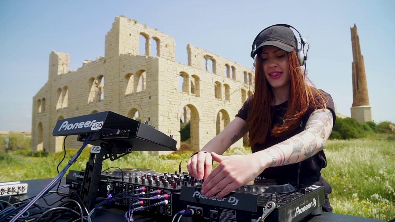 SSSN Sicily - Techno from Sicily Ep.2 - Dj Ingrid