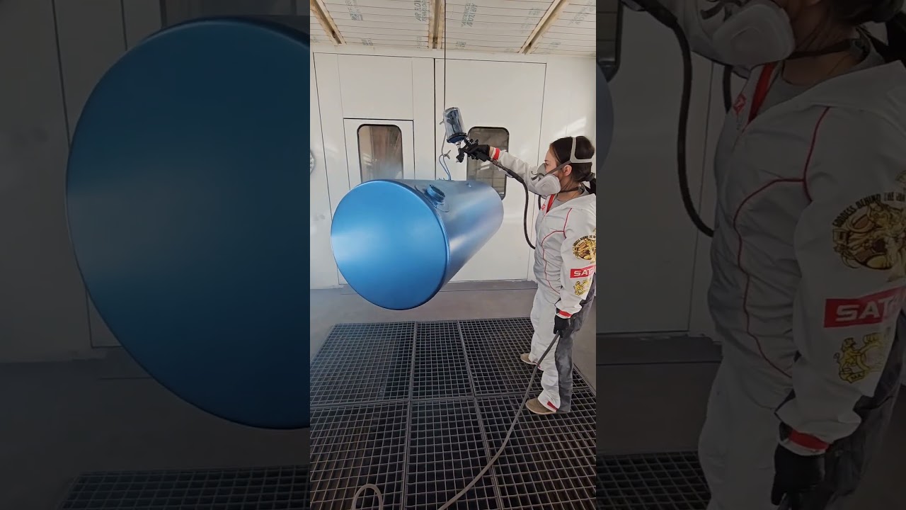 My Girlfriend Painted New Fuel Tanks For My Semi 😳🤑