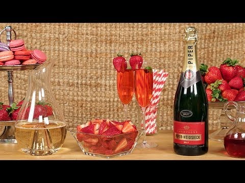 strawberry-champagne-cocktail-recipe-|-happiest-hour