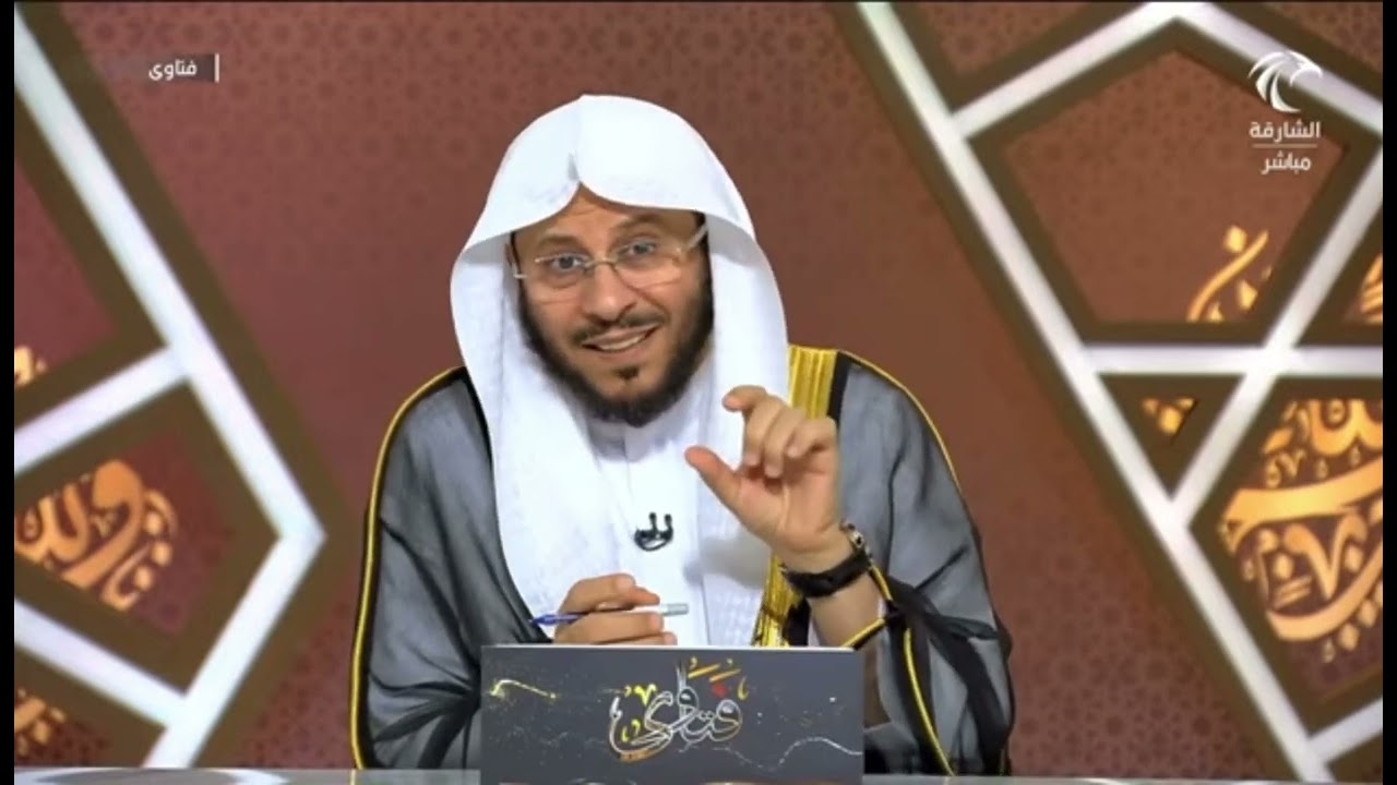 حكم من لا يقرأ الصلاة الإبراهيمية في التشهد الأخير؟ | الشيخ عزيز بن فرحان