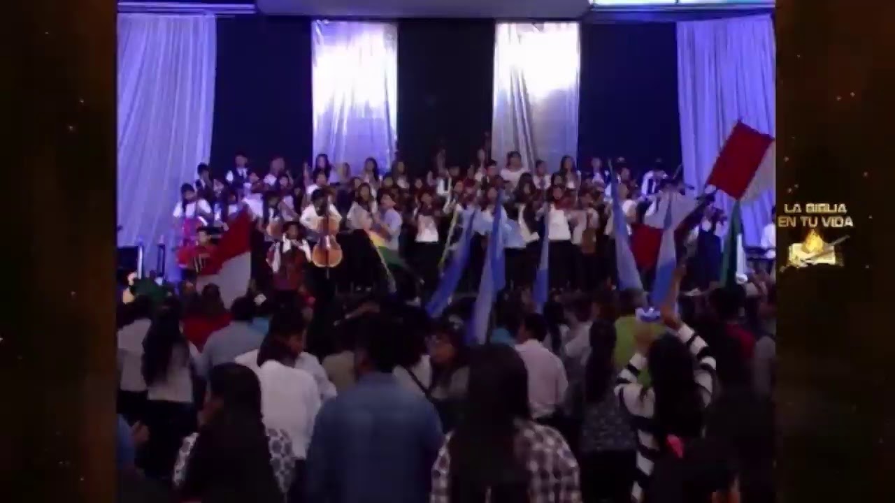 “SEA GENERACIÓN DE 70 U 80 AÑOS PARA EMPEZAR LA SEMANA SETENTA, ALZAD VUESTRAS CABEZAS, OH PUERTAS E