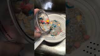 #review #bodybuilding #changeyourmindsetchangeyourlife #food high protein ice cream -lucky charms
