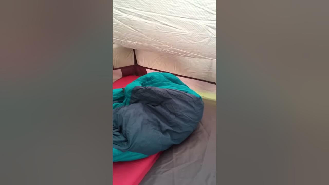 Палатка Quechua Quickhiker 2