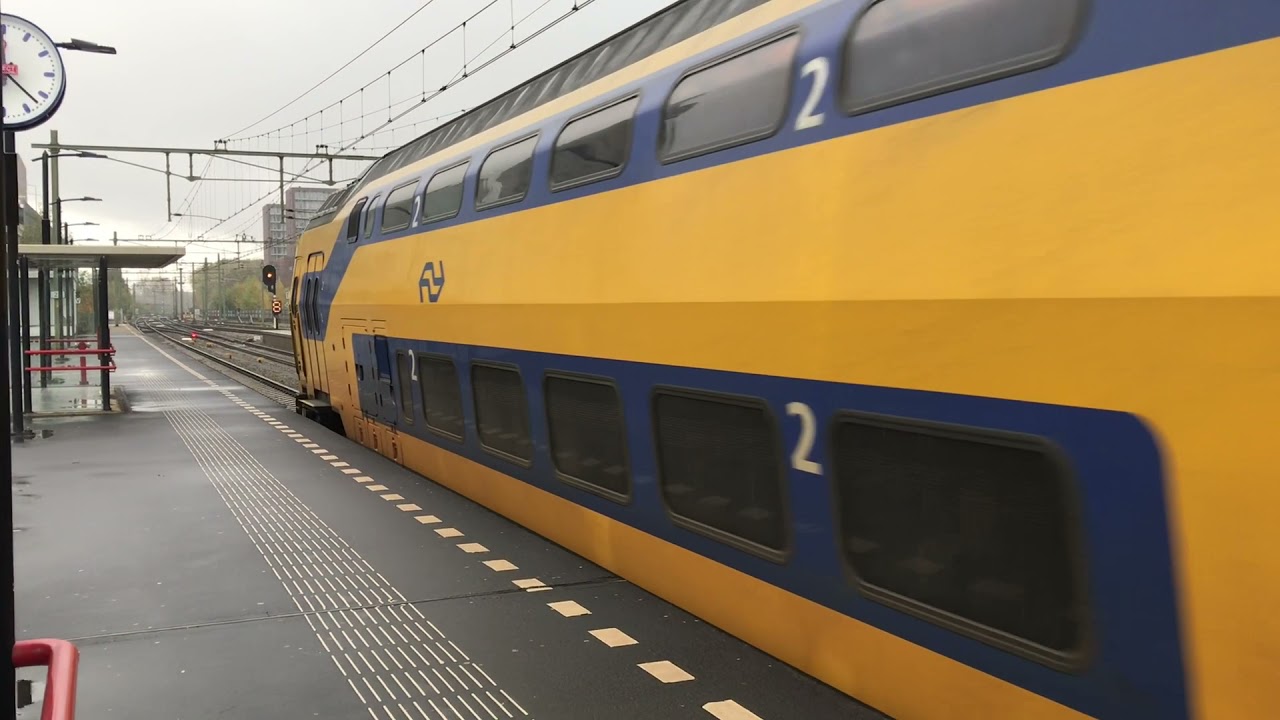 Treinen op Station Tilburg