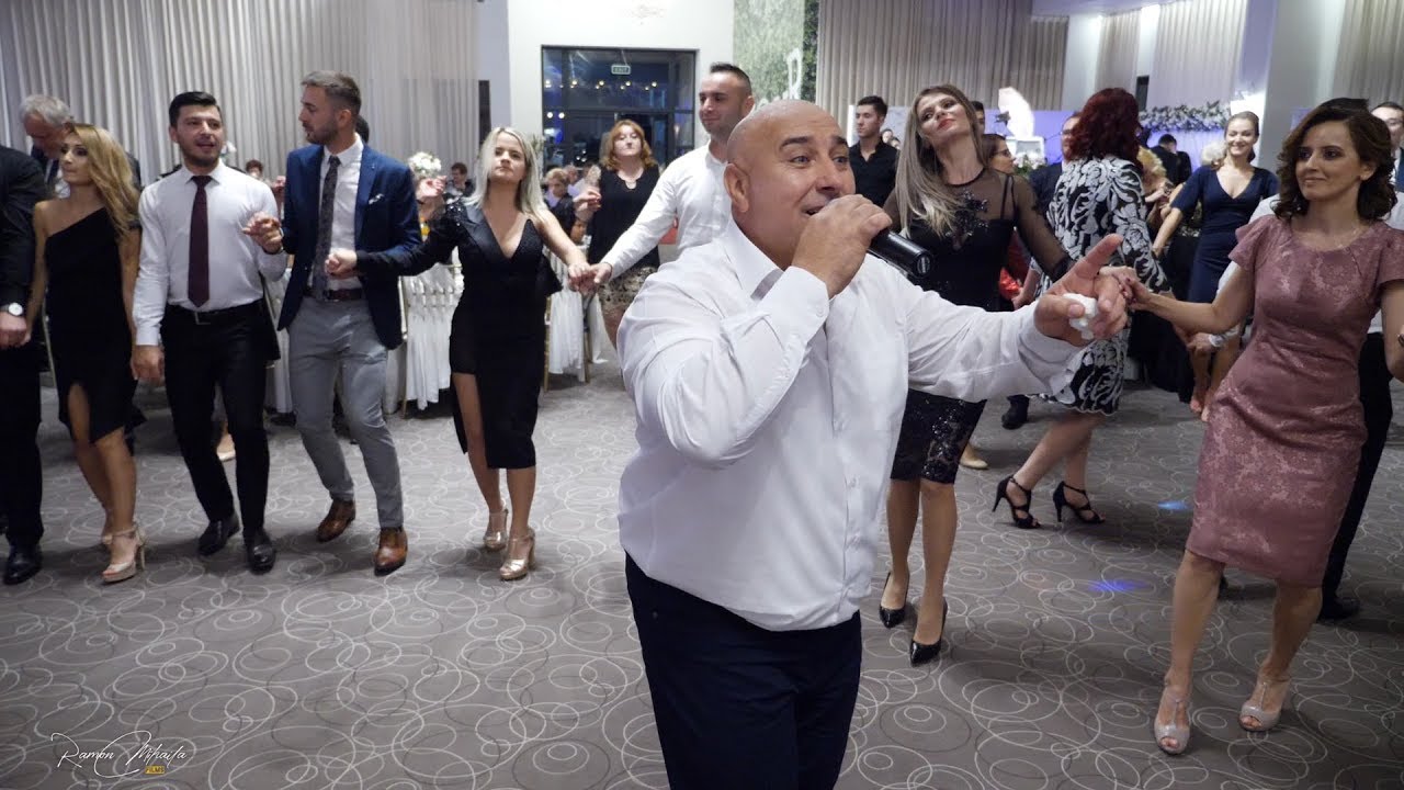 Formatia Paradis 2000 din Buzau - Colaj Hore Live ( Gimi Anghel  0762202355 )