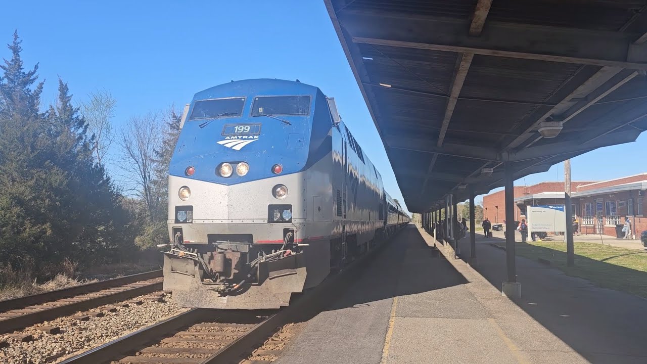 AMTK 153 pulling into Petersburg, VA