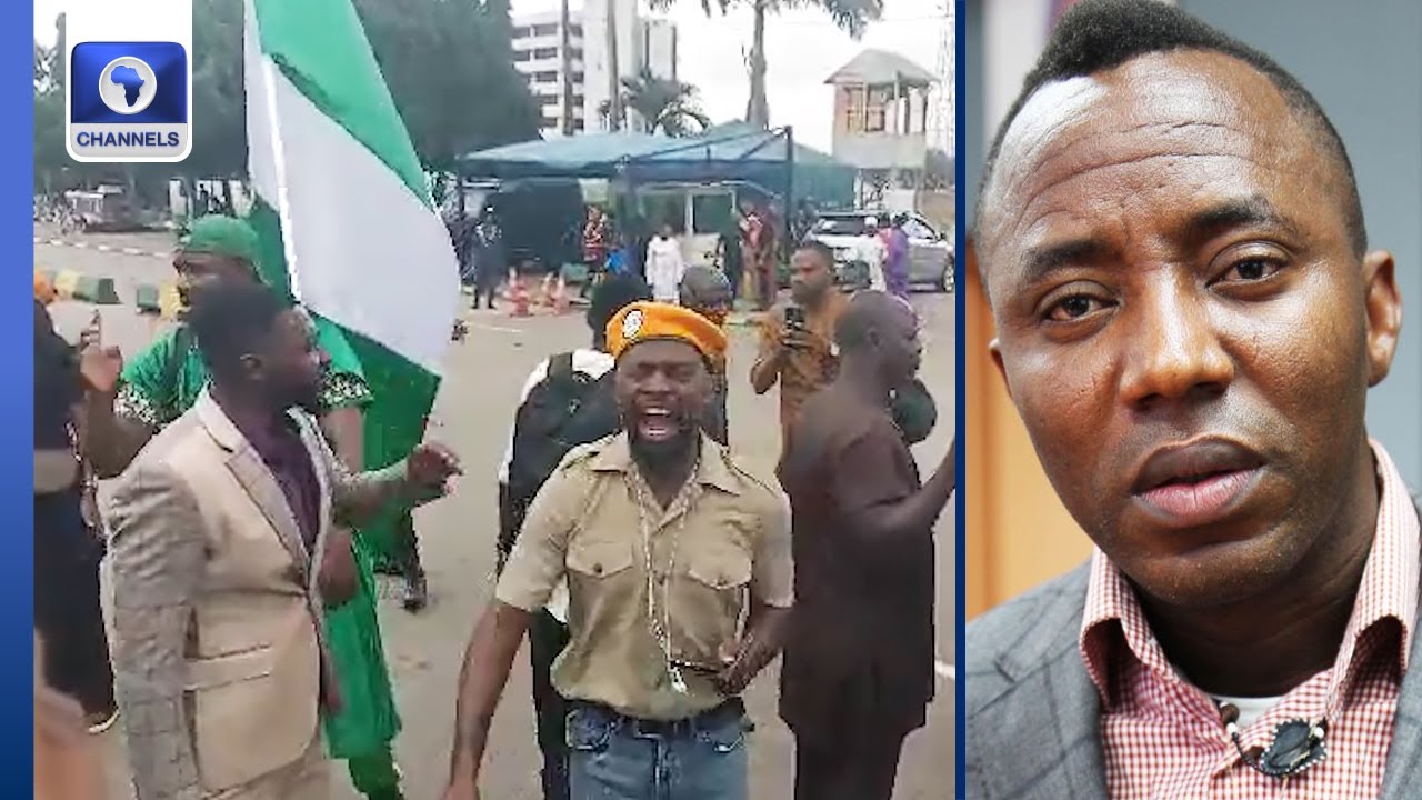Protesters Storm Force Headquarters Abuja, Demand Sowore's Release