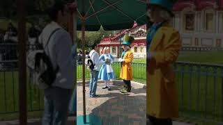 Meeting Alice & Mad Hatter At Disneyland Paris