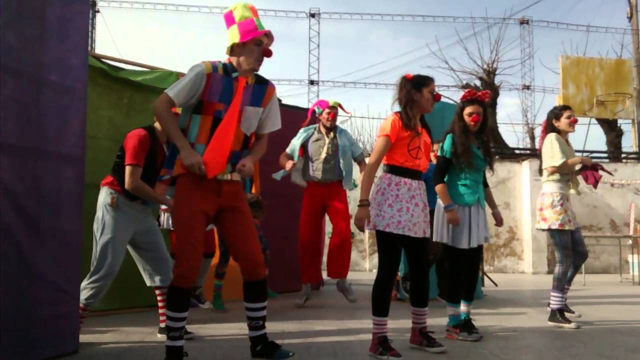 Locos por la limpieza en Pompeo - Hugo Midón - Locos Recuerdos (Final Chufete)