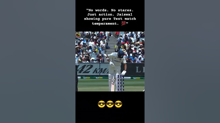 Yashasvi Jaiswal Fixes Starc's Bail Prank Like a Boss 😎🔥 | IND vs AUS Test #cricketshorts #ytshorts