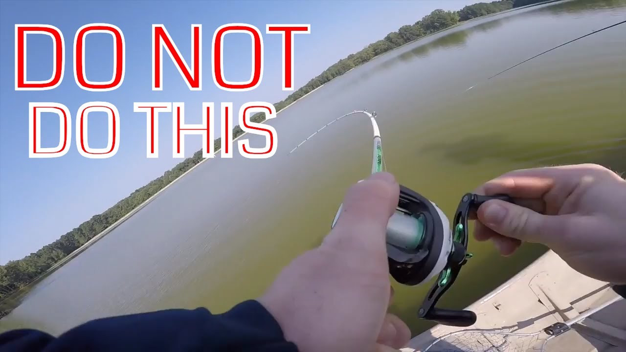 DO NOT Do This When Reeling A Fish In (Lake Fishing for Bass) 