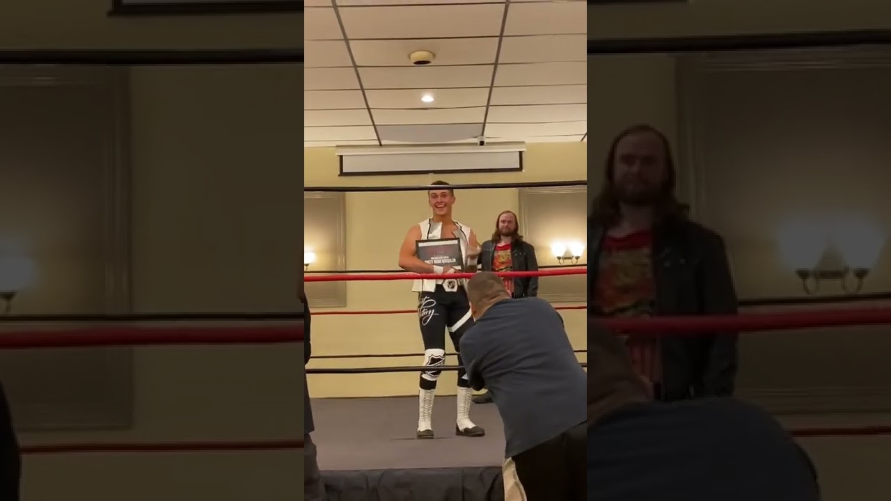 Brett Ryan Gosslin flips off the (NCW) fans 