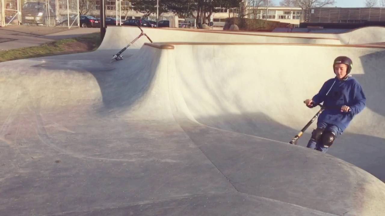 Scooter Tricks 2 - YouTube