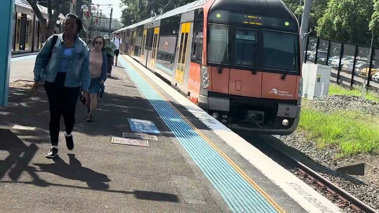 Sydney Rails and Buses Vlogs At Turramurra Station Part 1.