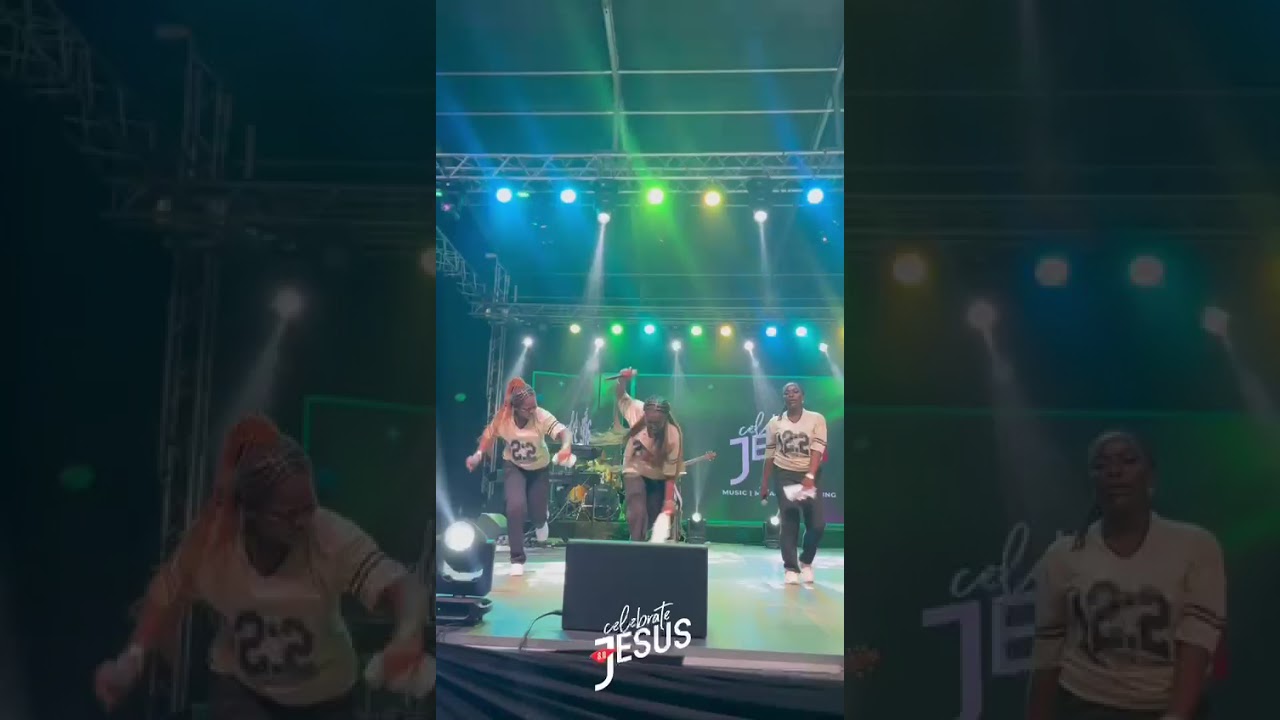 Powerful worship in motion! Katherine O takes us higher in praise. 