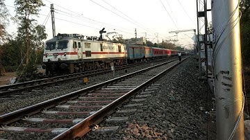 12957-12958 | Ahmedabad to New Delhi | Swarna Jayanti Rajdhani Express | ADI to NDLS | #Mr.Railroad