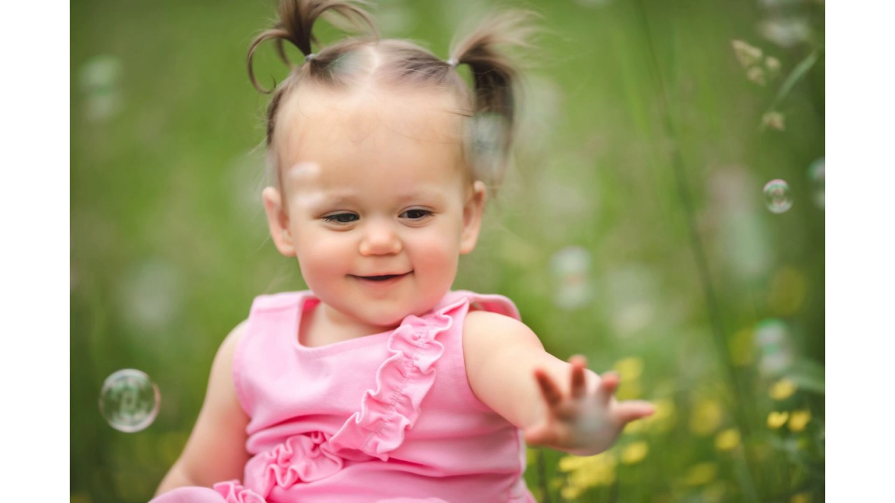 One-year-old baby and family photography session