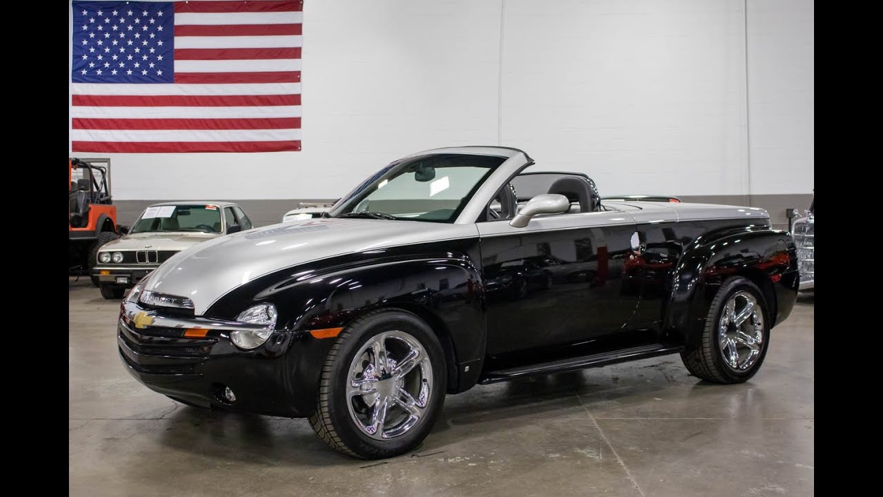 2006 Chevrolet SSR Walk Around