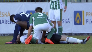Francis Koné saves the life of opposing goalkeeper Martin Berkovec– video