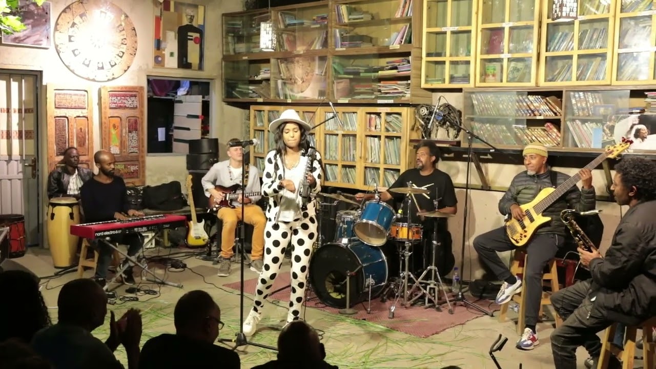 Bsrat Aregay (Krar) with Kayn Lab, November 2023 at Fendika Cultural Center