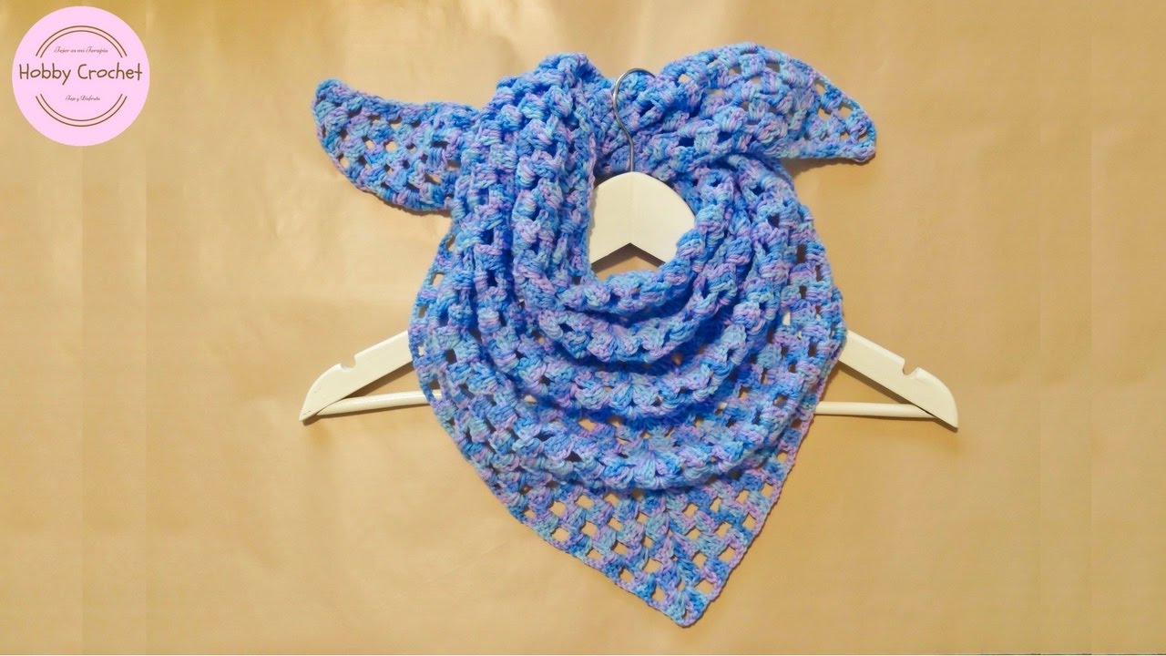 Bufanda triangular a crochet paso a paso