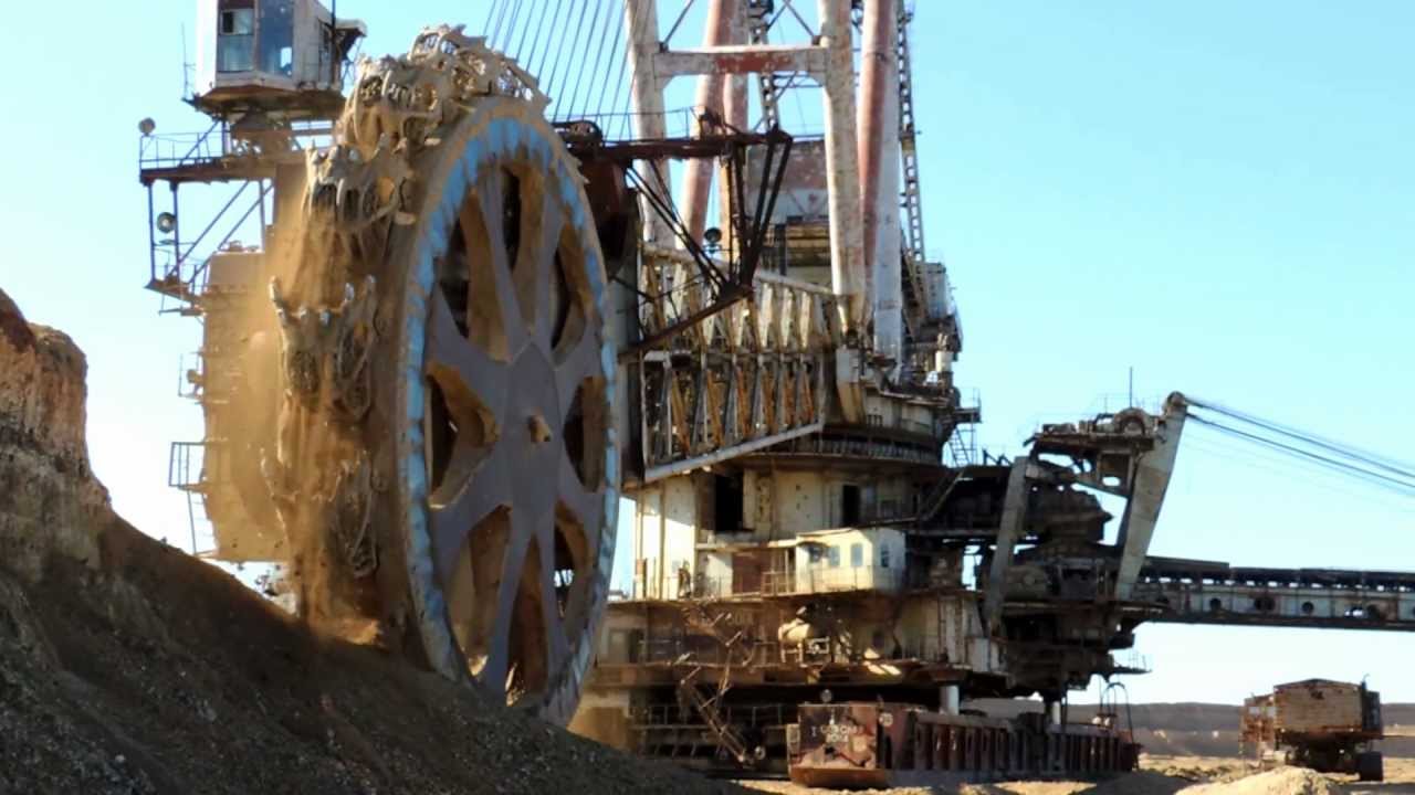 bucket wheel excavator giant machines 2017 bucket wheel excavator giant machines 2017