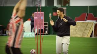 MIKEL ARTETA AMAZED BY VIKKSTAR123 GOAL!