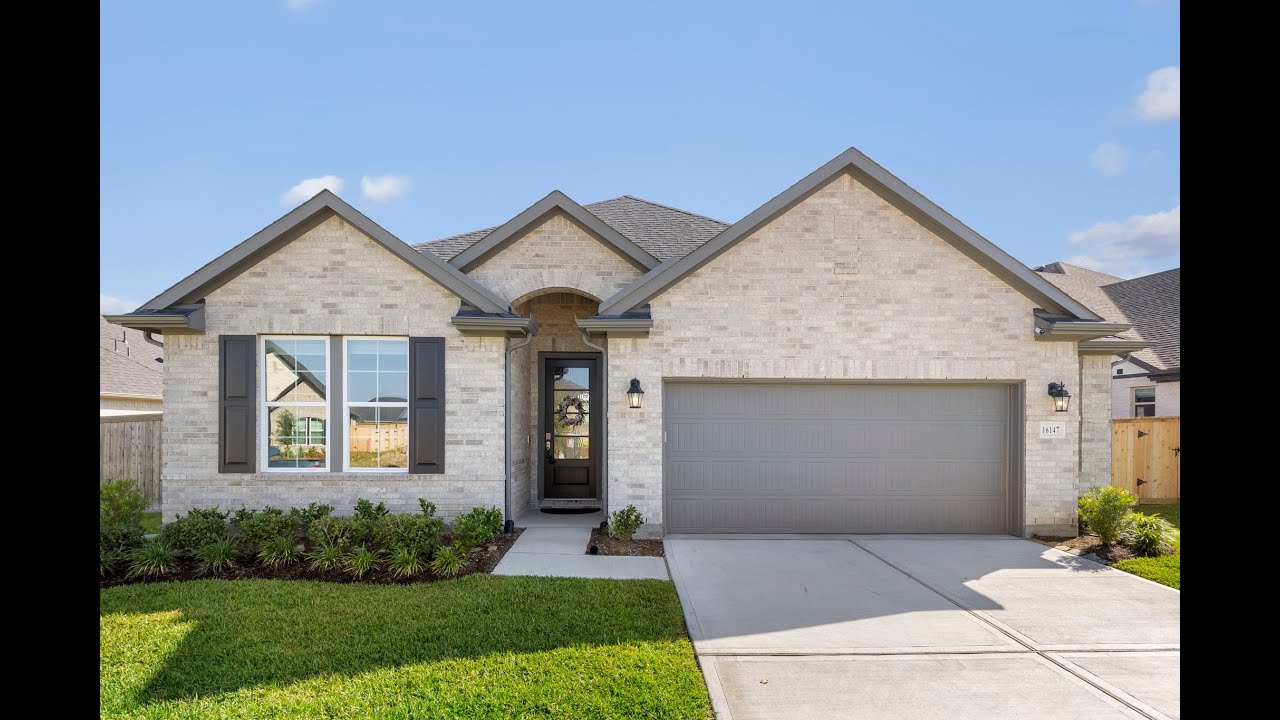 Welcome to the master planned community of Mavera in Conroe TX  16147 Sapphire Crest Dr $480,000