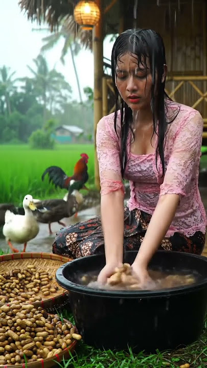 Hujan deras || cewek cantik mencuci kacang saat hujan #rain #rainsounds #shorts