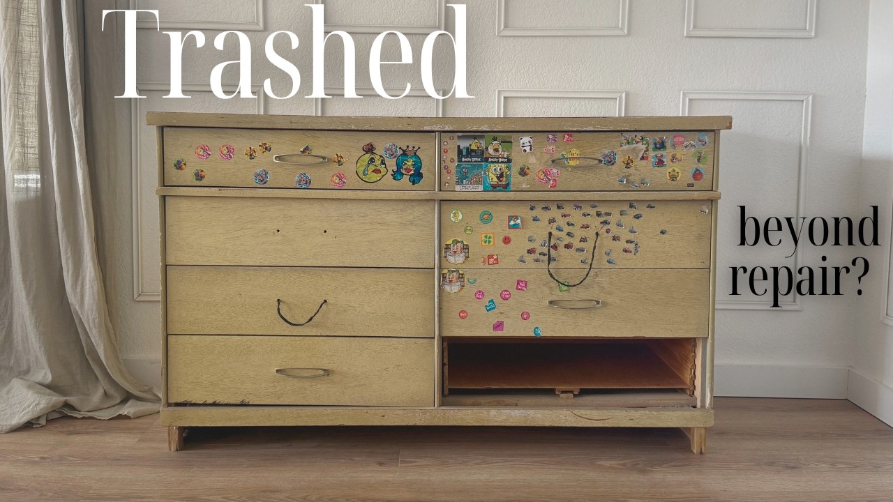 На этот комод было больно смотреть | Превращение ненужной мебели в сокровище
