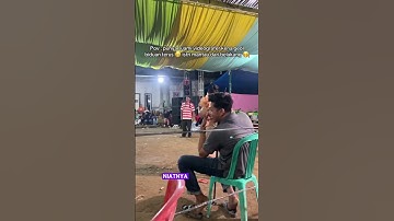 momen lucu ketika mau joget sama biduan tapi takut istri ‼️‼️#biduan #joget #l #istri #lucu#shorts