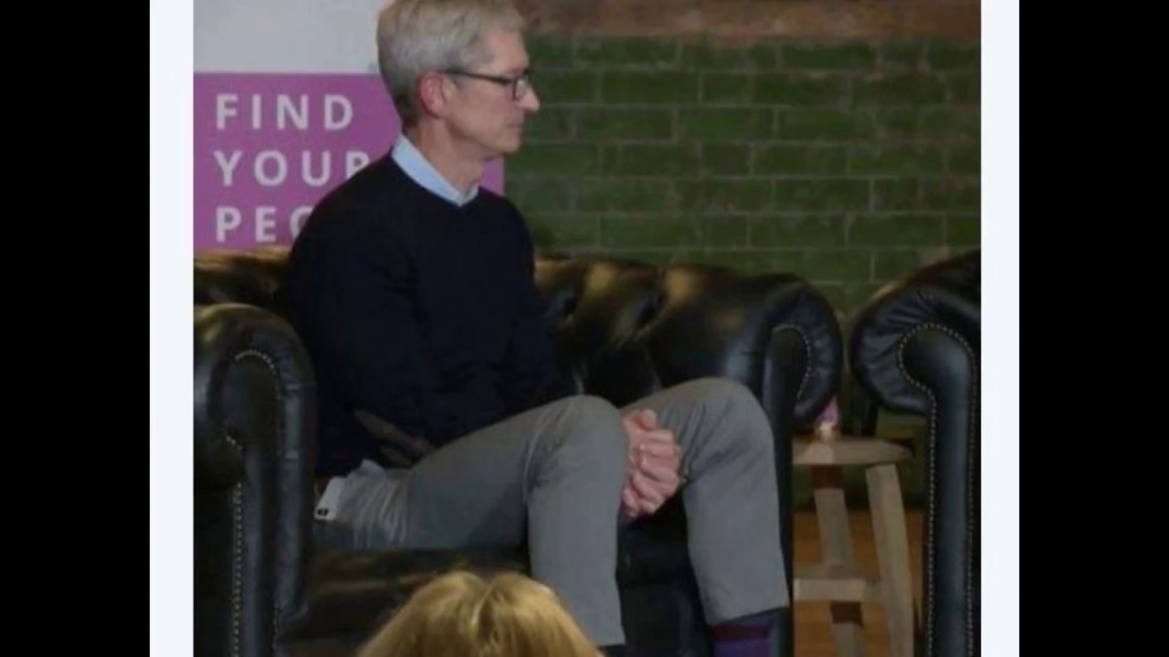 Появилась информация, какой смартфон использует Тим Кук