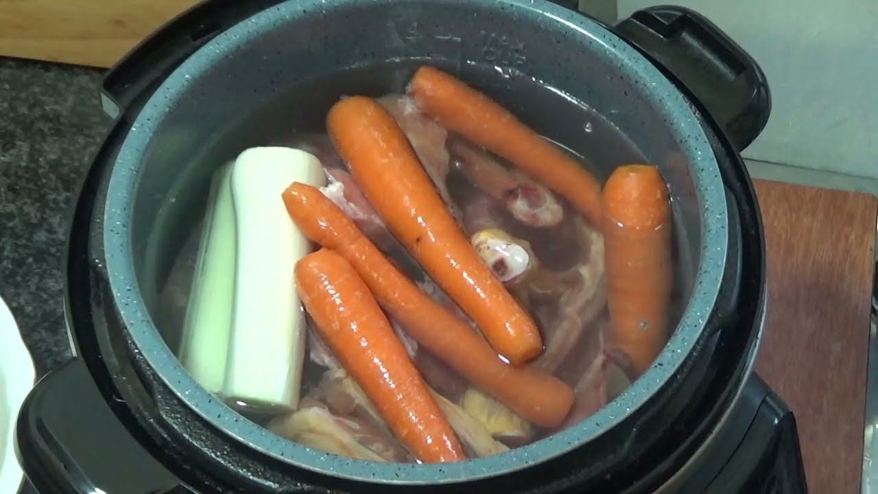 Caldo de huesos para sopa 🥣 olla GM 🥕🥕