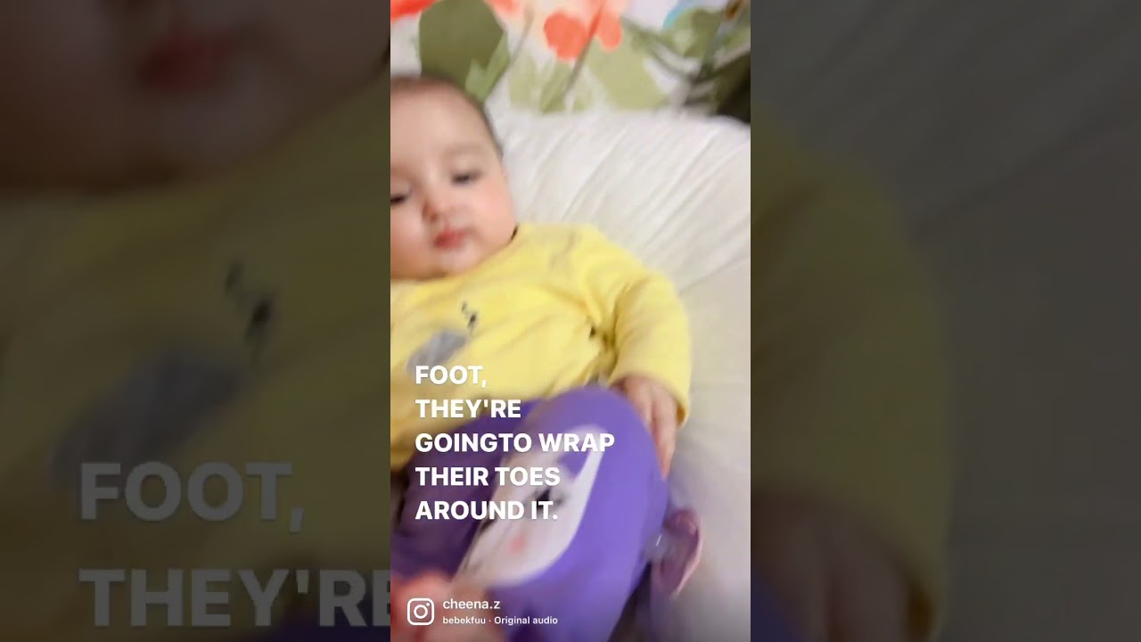 Baby toes curling around finger ☺️ 