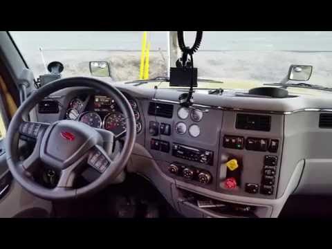 peterbilt interior 579 review