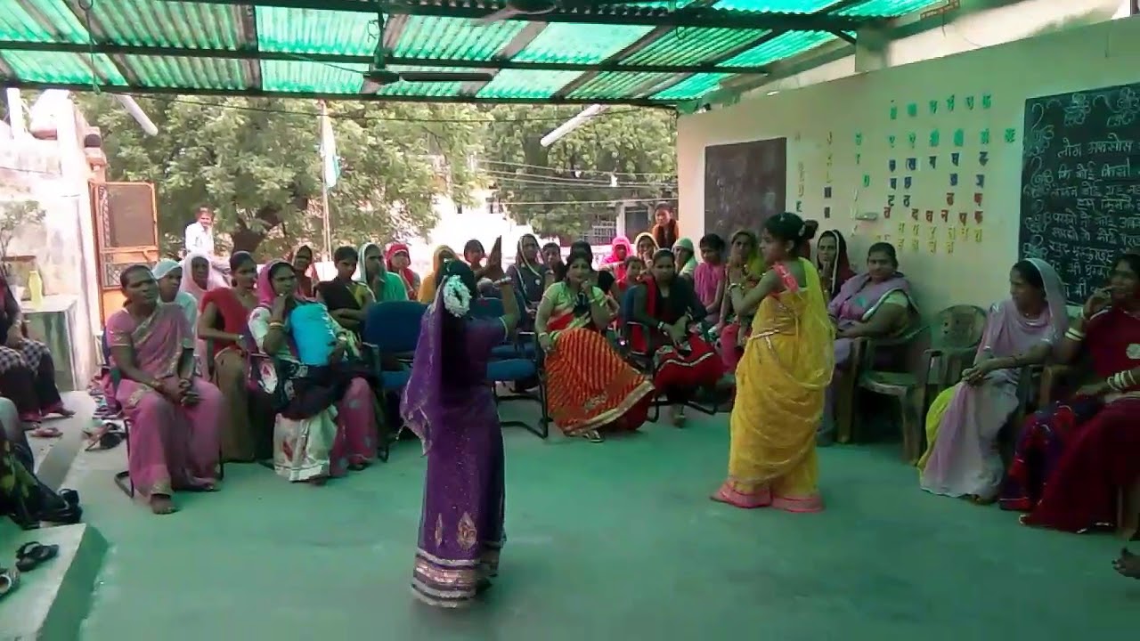 My daughter programs at putholi.