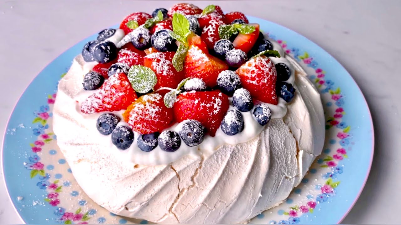 باسهل مكونات فى الدنيا كيكة مش زى اى كيكة ٫كيكة المارينج شانتيه او البافلوفا طعم تاني خاااالص