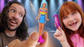ADLEY s mini FASHiON SHOW Playing neighborhood with surprise toys and fun crafts