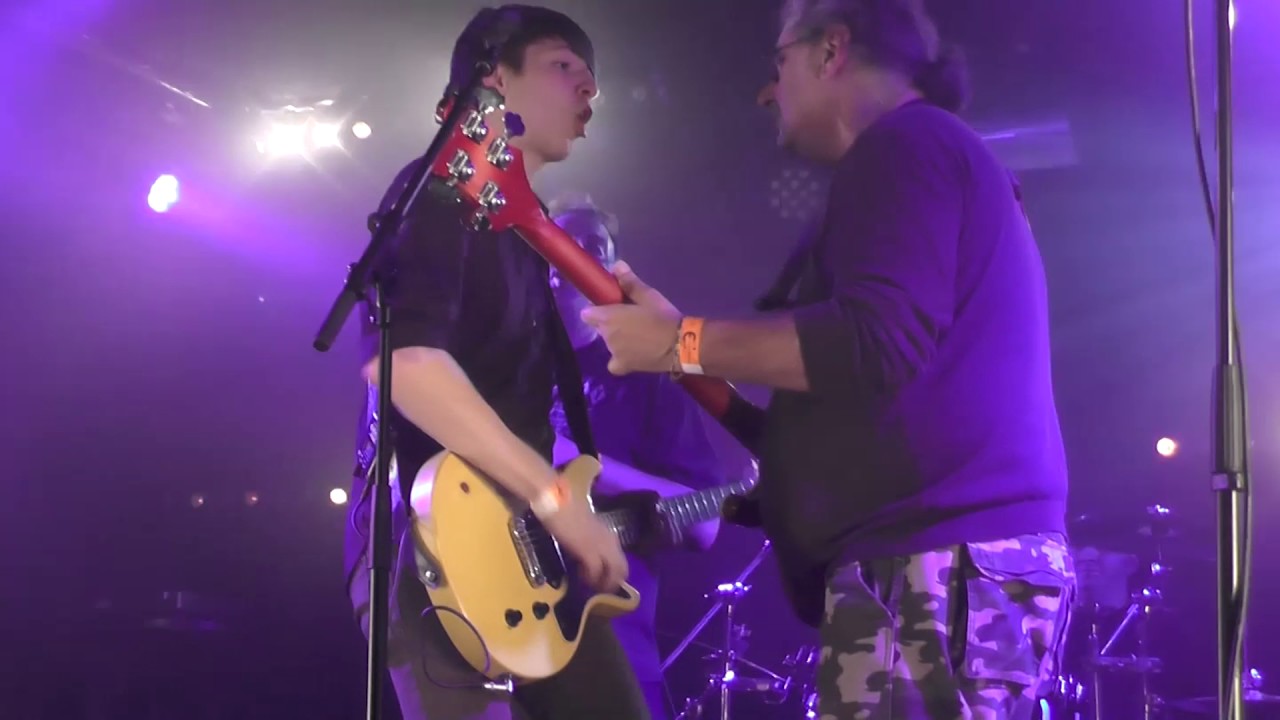 Whole Lotta Shakin' Goin' On - Raymond and the Bad Boys (Twizyyy Production) - PARIS