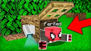 Ağaçta Gi̇zli̇ce Saklandim - Minecraft