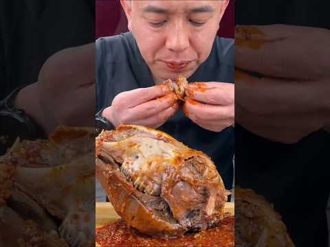 ASMR EATING DELICIOUS GOAT HEAD CURRY #mukbang #asmreating #asmr #shorts