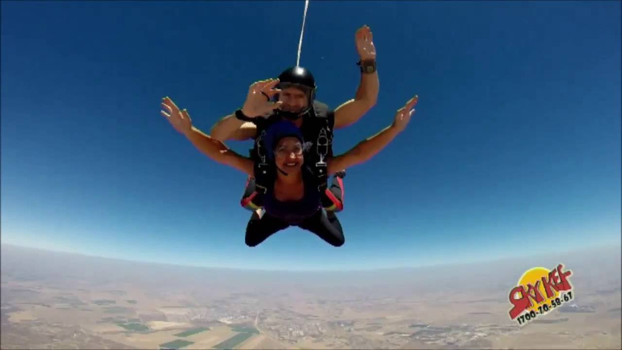 שני קחו - צניחה חופשית בשדה תימן